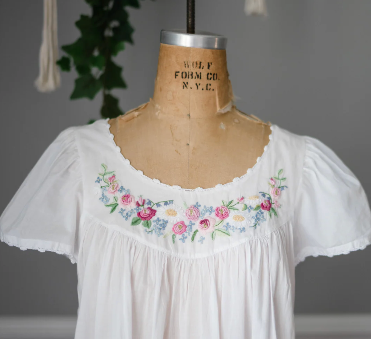 Maison d'Haiti | Rosebud Nightgown