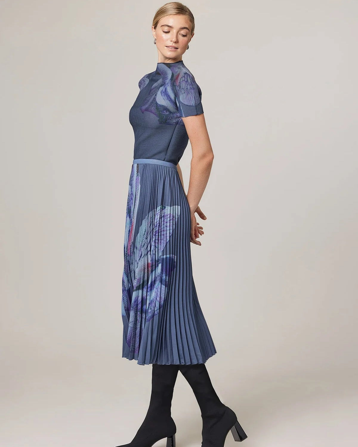 Wild Cosmos | Blue Grey Floral Pleated Skirt