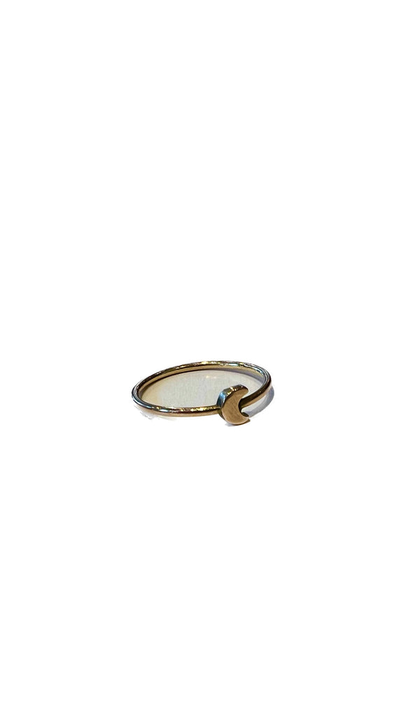 Stackable Crescent Moon Ring in Size 6 | Jane Diaz