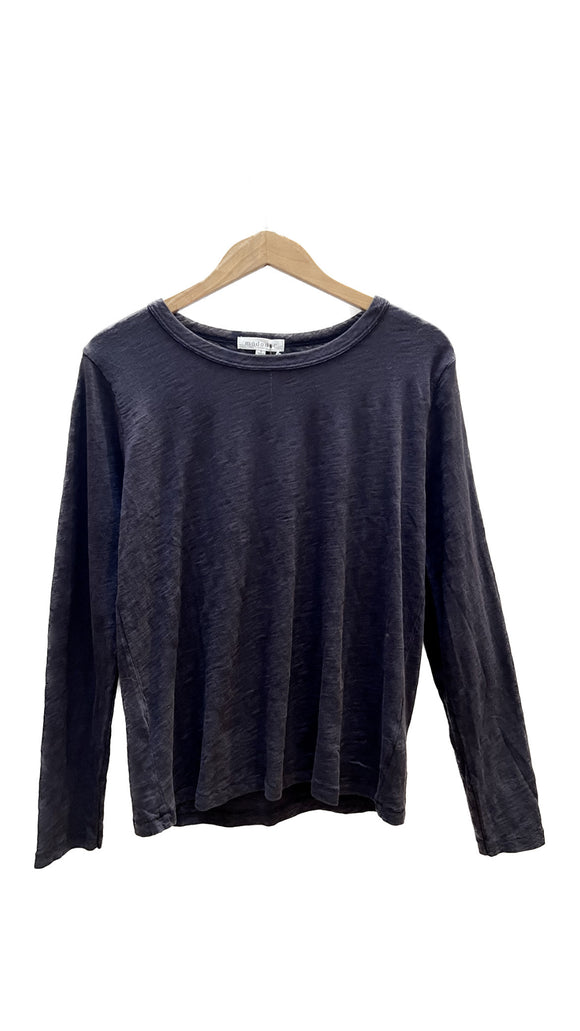 Long Sleeve Rounded Neck Tee in 2 Colors | Mododoc