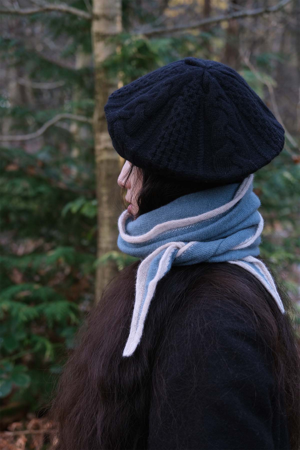 Austen Spindle-shaped Knitted Cashmere Scarf Air Force Blue