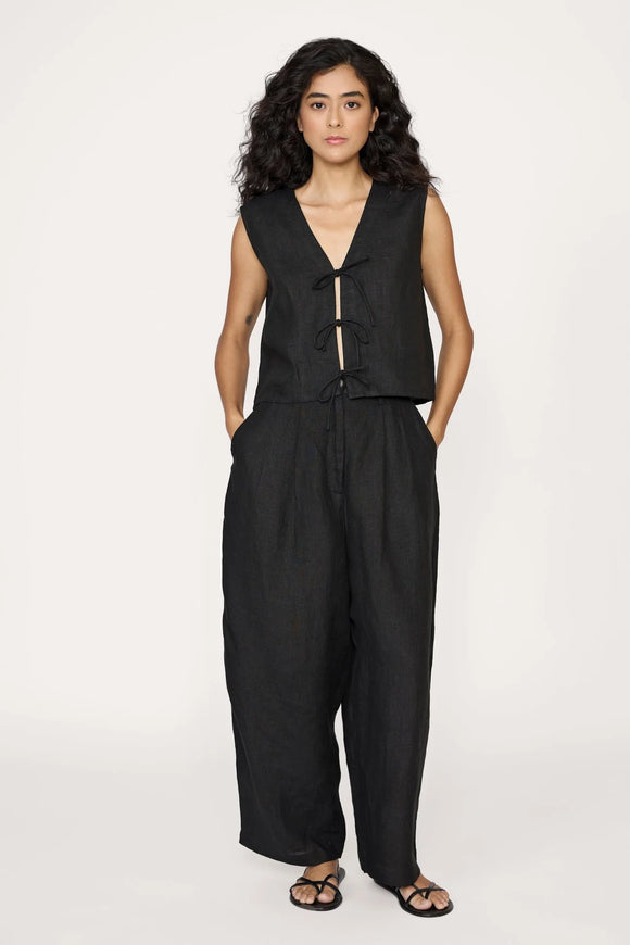 Boyfriend Pant in Black / Laude the Label