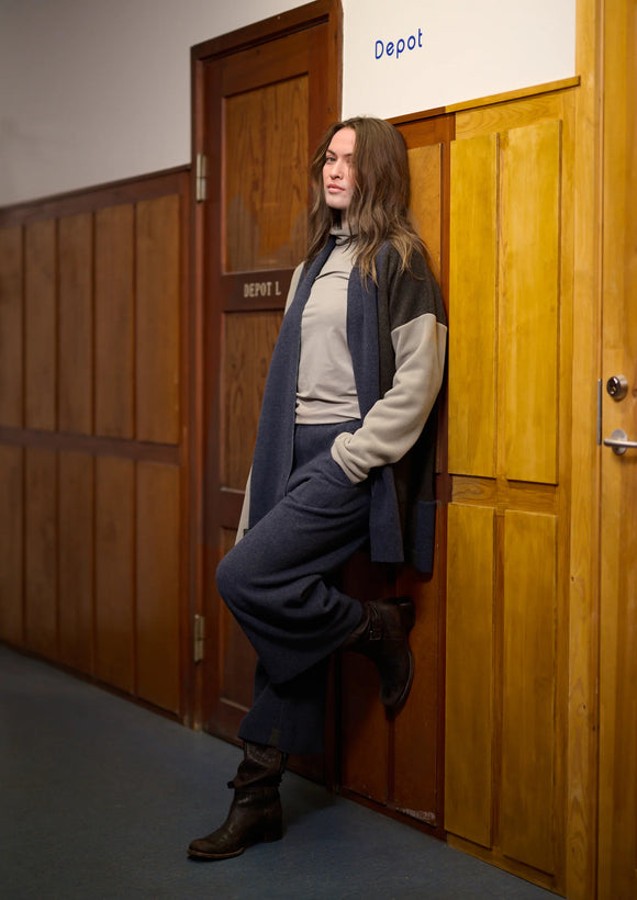 Flare Trousers 3/4 Length/ Henriette Steffensen