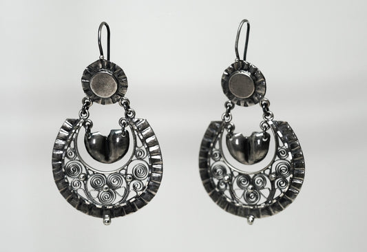 Mexican classic Oaxacan silver filigree earrings