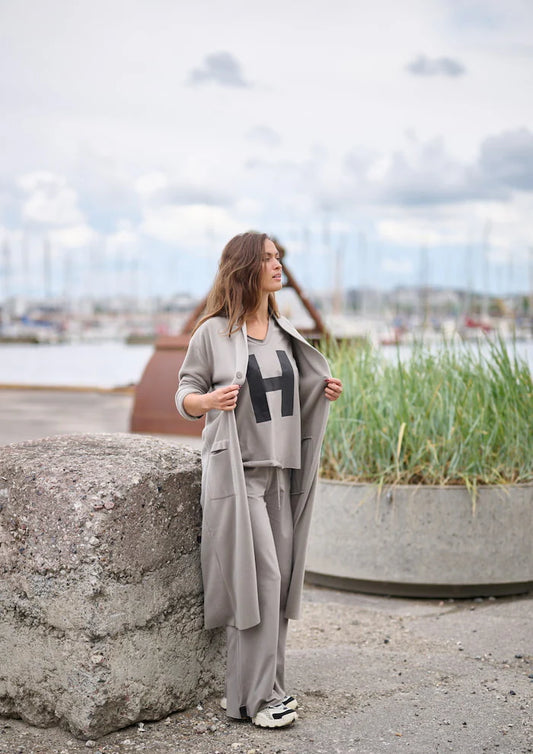 Cardigan Full Length / Henriette Steffensen