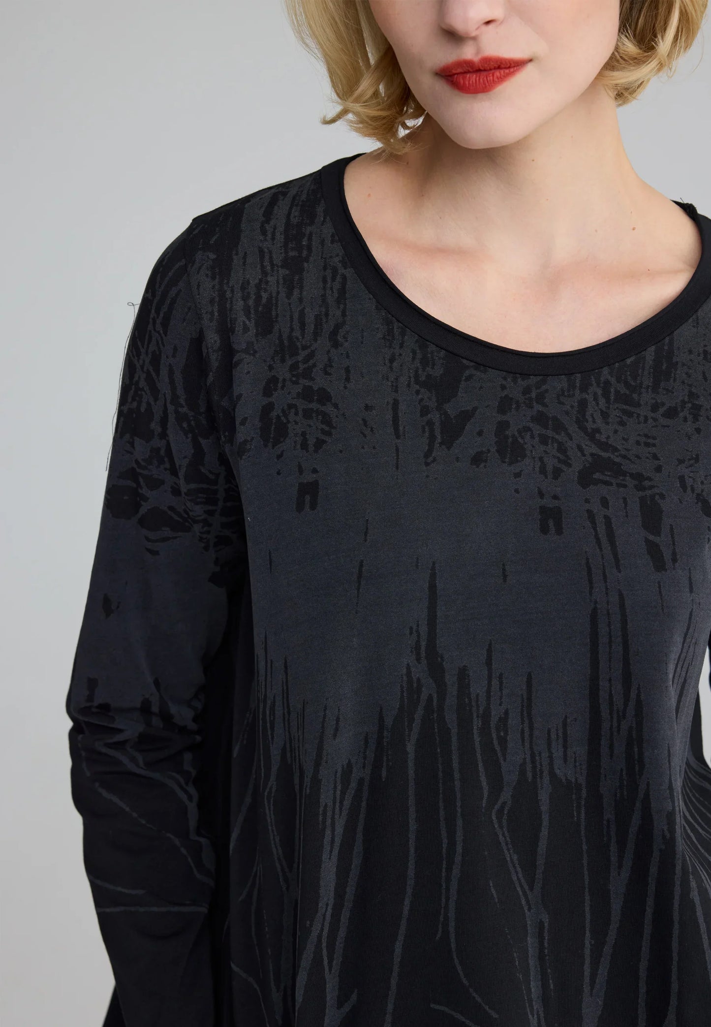 SELENE Laser-burn jersey blouse / LUUKAA