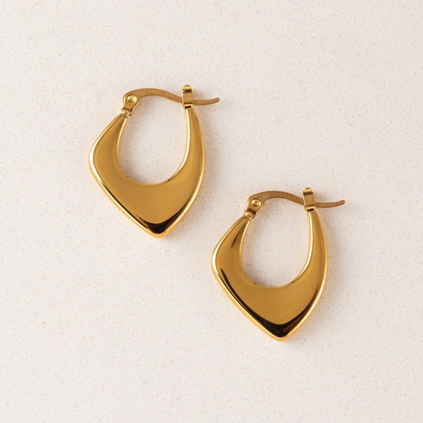 Lila Hoop Earring/ Lover's Tempo