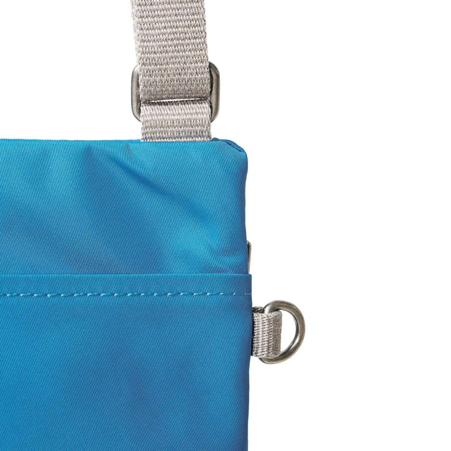 Chelsea Recycled Nylon Crossbody Bag / Ori London