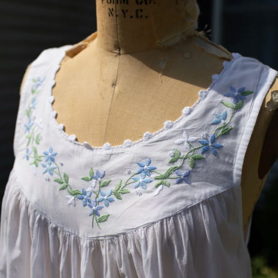 Maison d'Haiti | Rosebud Nightgown