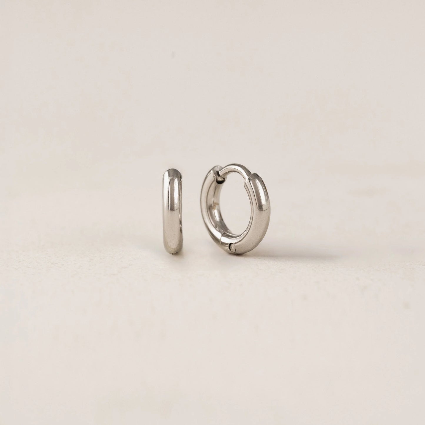 Tube 10mm Hoop Earrings / Lover's Tempo