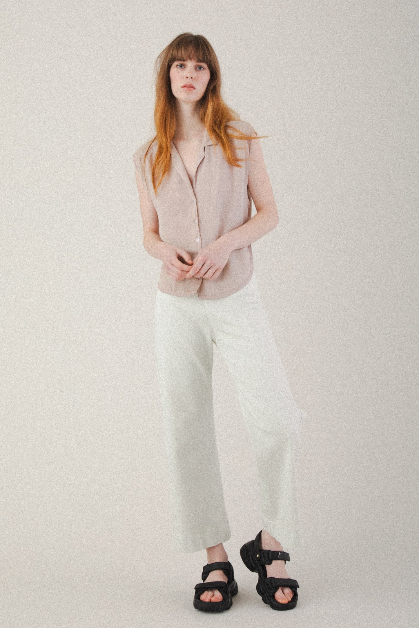 Prairie Underground | Collared Button-up Sleeveless Top