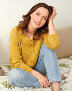Yas Cardigan in Curry | Mansted